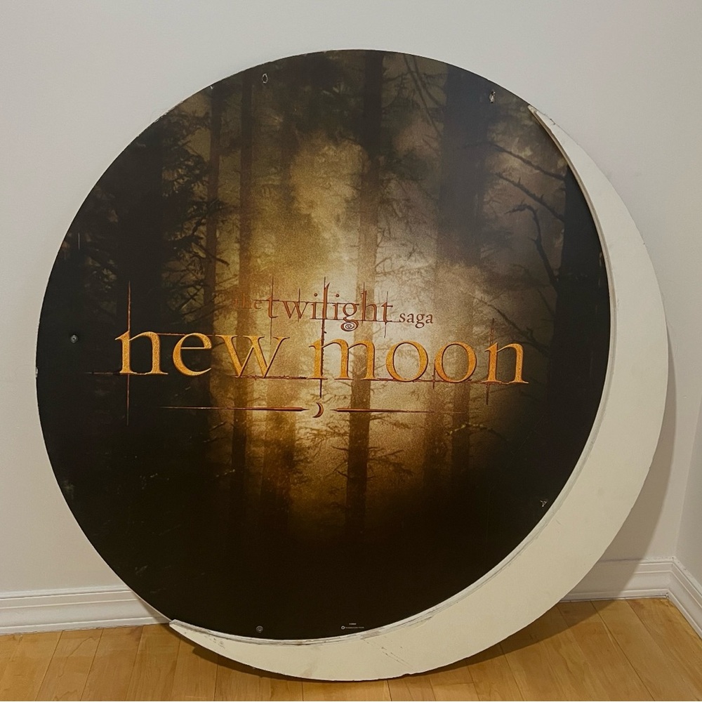 Twilight Saga New Moon Circular Wall Art